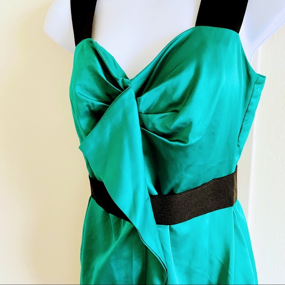 EUC BCBGeneration emerald green and black dress - Picture 3 of 7